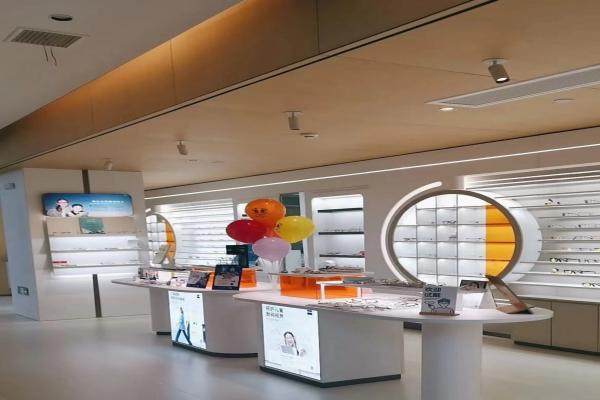 长沙目宁眼科门诊部有限公司是正规医院吗？