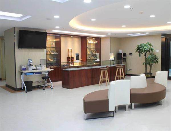 广州常春藤眼科门诊部是正规医院吗？