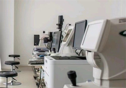 武汉何氏精益眼科门诊部是正规医院吗？