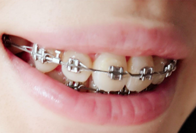 烟台圣牙贝南大街口腔门诊部医生团队实力强大及骨干医生简介