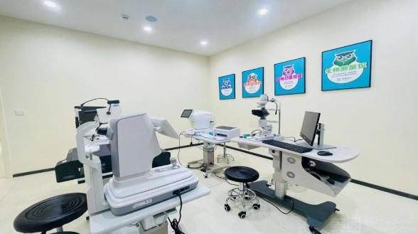 成都青羊萌鹰眼科诊所