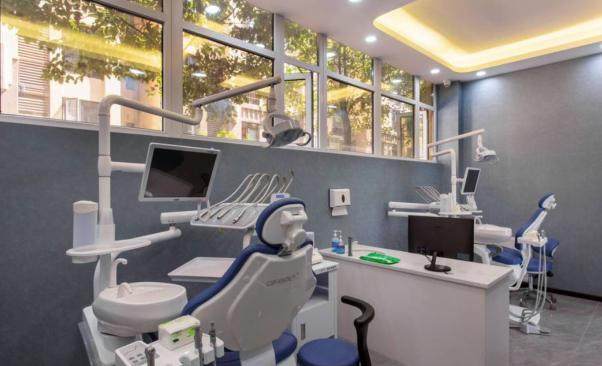 绵阳涪城宜美多口腔诊所医生团队实力强大及骨干医生简介